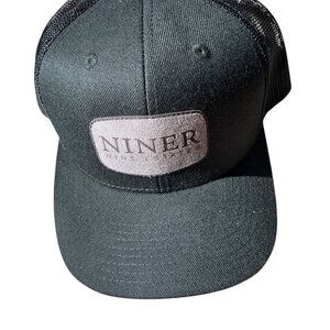 DECKY NINER Wine Estates cap hat Black NWOT